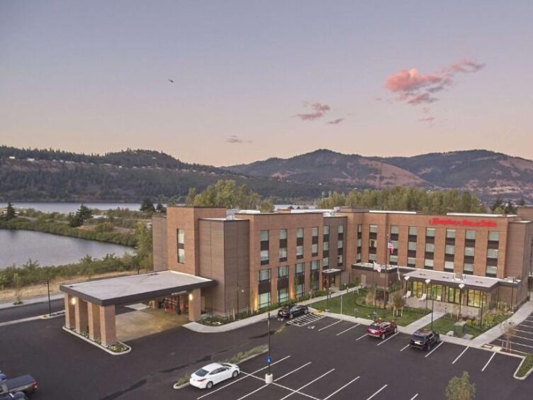 Picture of Hampton Inn & Suites Hood River