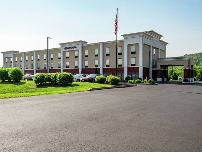 Picture of Hampton Inn Pine Grove
