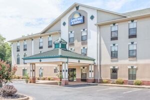Picture of Days Inn & Suites by Wyndham Morganton