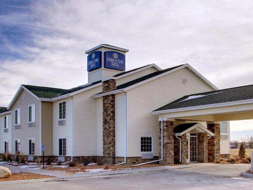 Picture of Cobblestone Hotel - Wayne