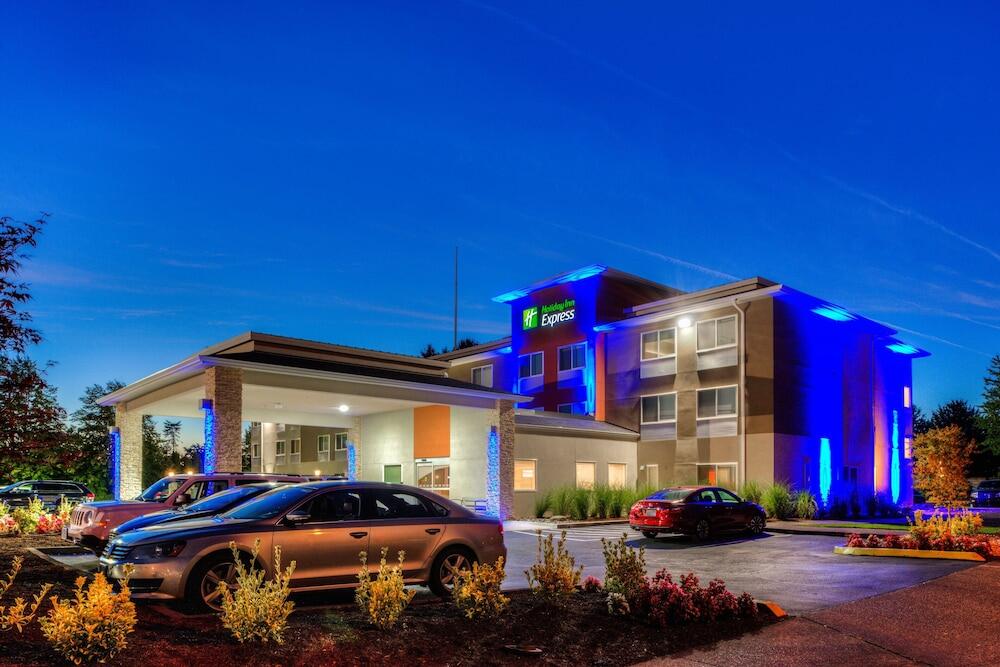 Picture of Holiday Inn Express Newberg - Wine Country by IHG