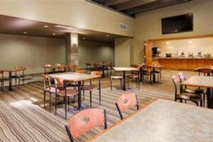 Picture of Norwood Inn & Suites Mankato