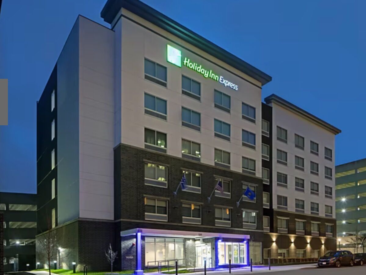 Picture of Holiday Inn Express Milwaukee Downtown, an IHG Hotel