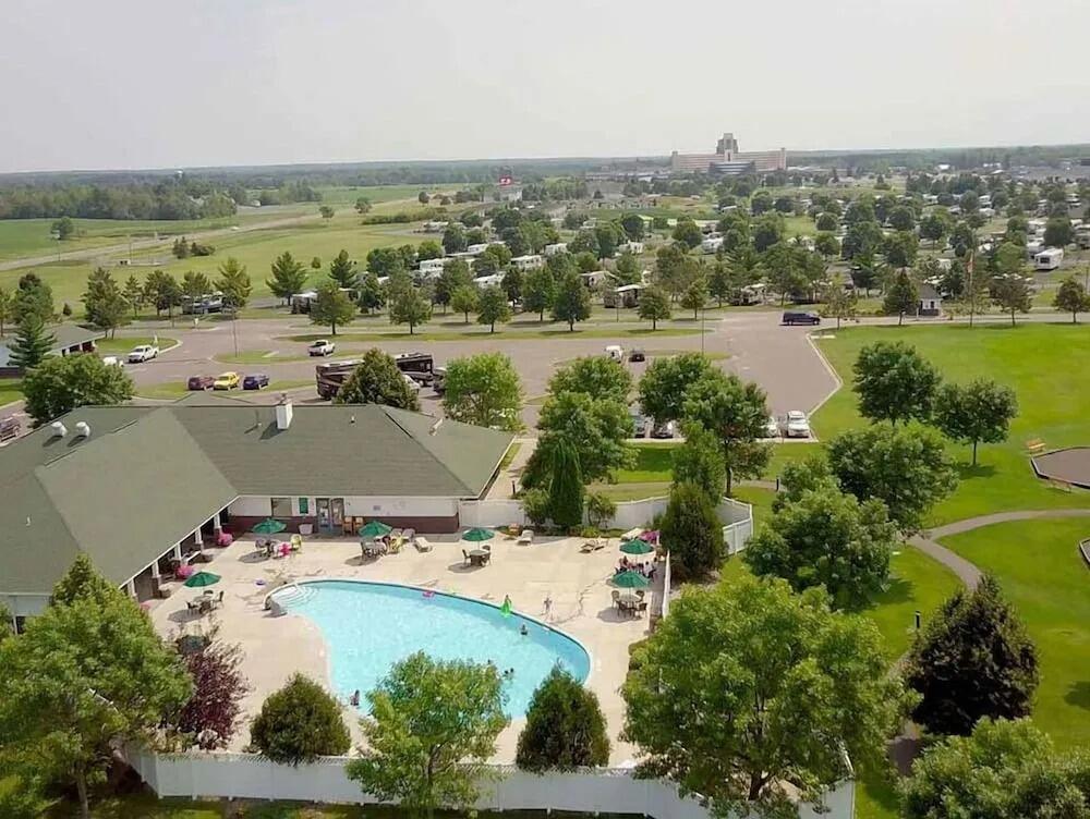 Picture of Grand Hinckley RV Resort
