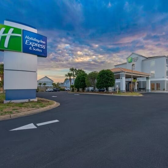 Picture of Holiday Inn Express & Suites Destin E - Commons Mall Area, an IHG Hotel