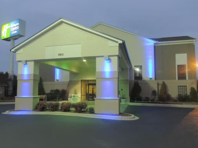Picture of Holiday Inn Express & Suites Birmingham NE - Trussville, an IHG Hotel