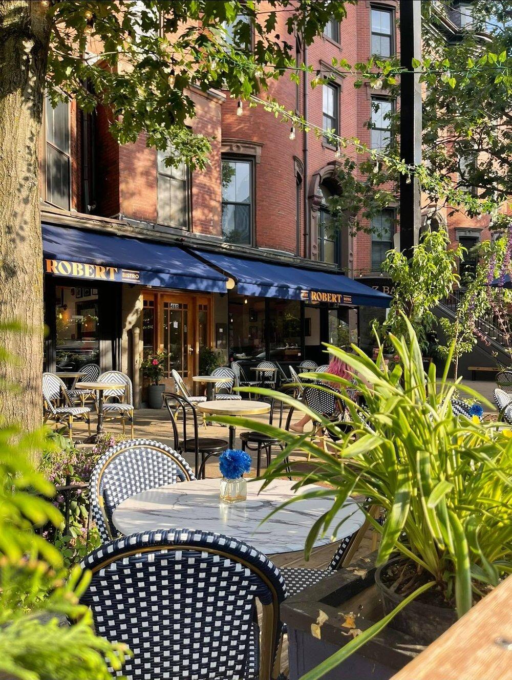 Picture of Petit Robert Bistro
