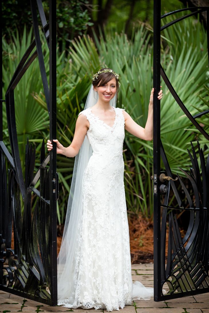 A Traditional, Garden Inspired Wedding at Founders Hall in Charleston, South  Carolina