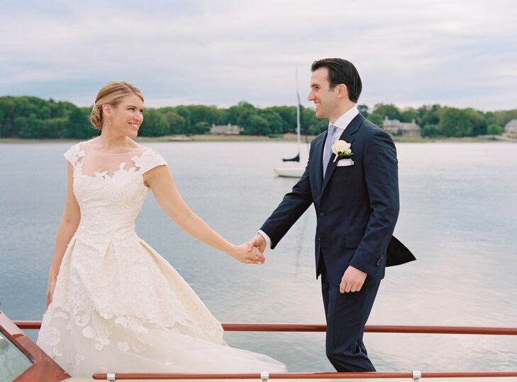 Subtle pops of lavender and hundreds of sweet peas lent a romantic feel to Wesley Royce (30 and a project manager) and Patrick Conlisk’s (32 and a fin