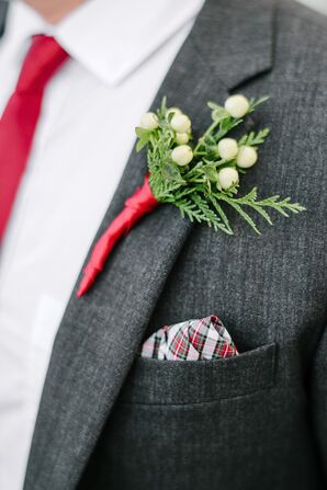 Hypericum Berry Green Boutonniere