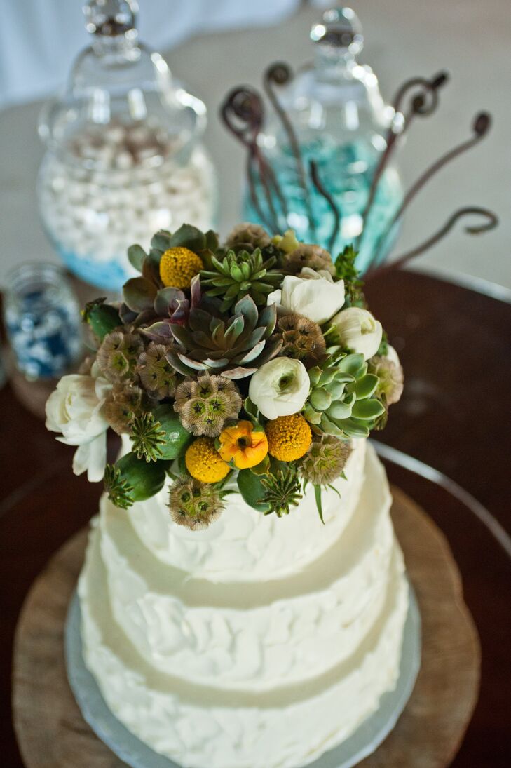 Charming Wedding Cake