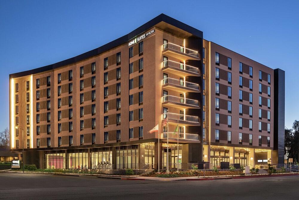 Picture of Home2 Suites By Hilton Woodland Hills
