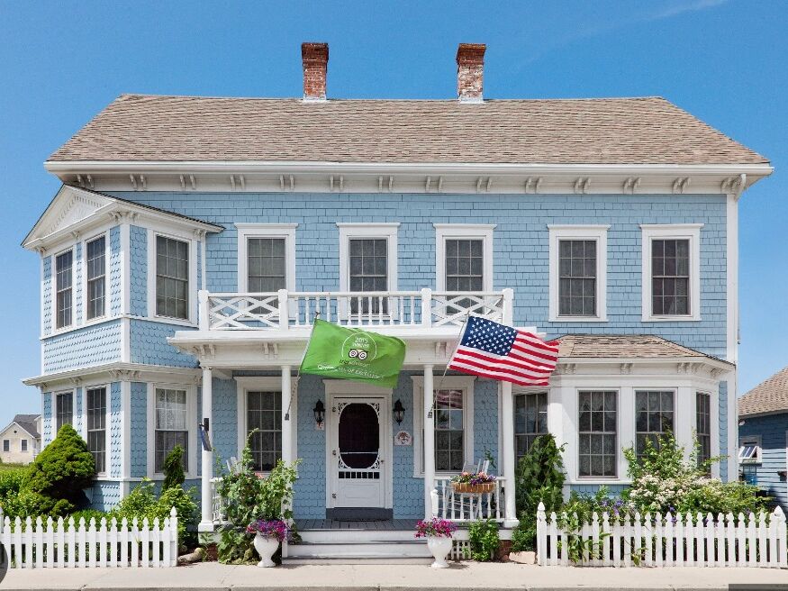 Picture of Blue Dory Inn