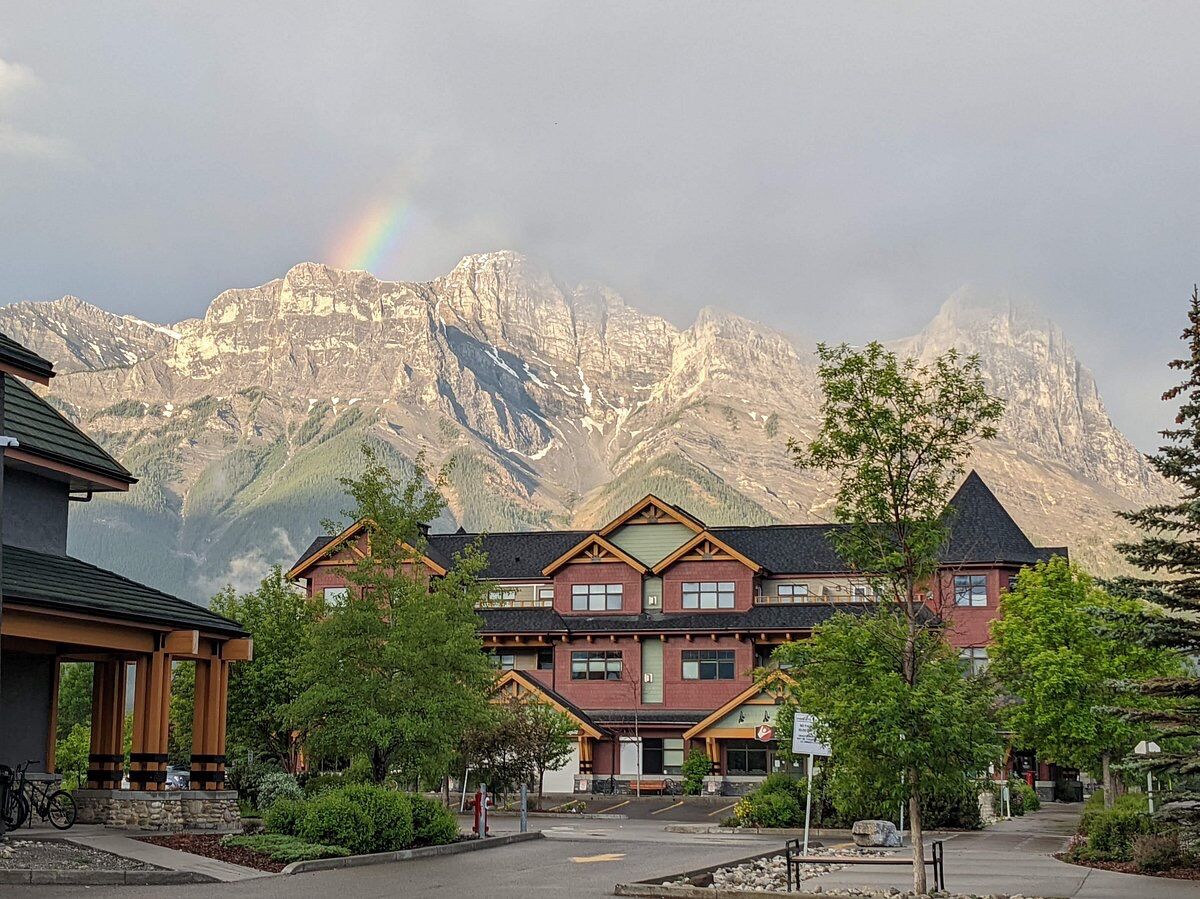 Picture of Canmore Inn & Suites