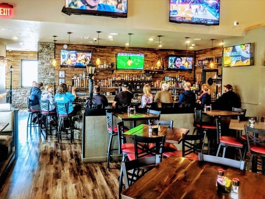 Picture of Iron & Ale Lynchburg Tap and Table