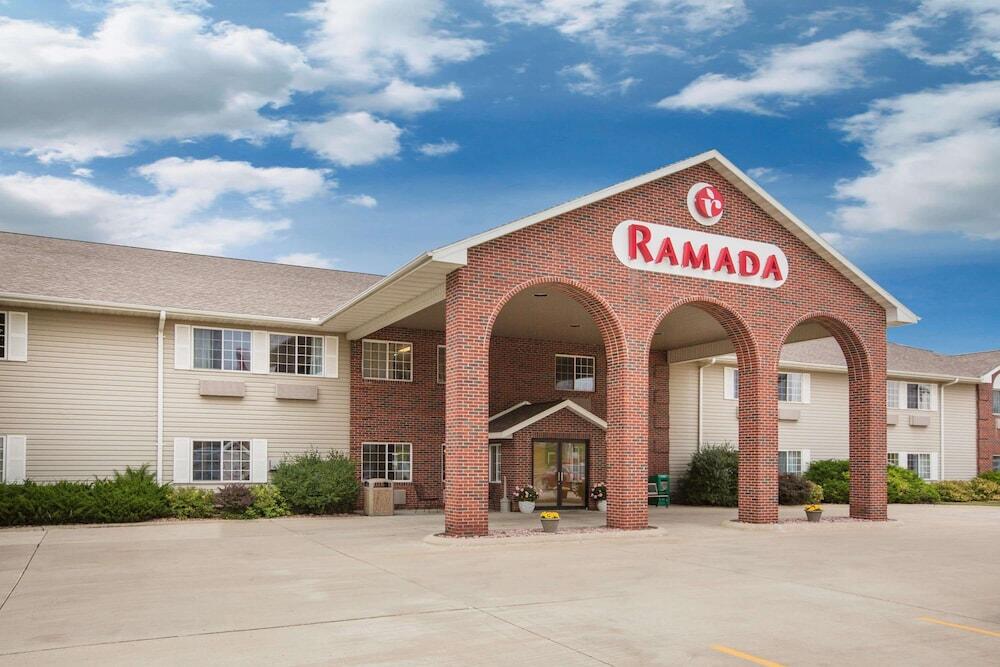 Picture of Ramada by Wyndham Spirit Lake/Okoboji
