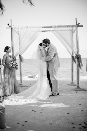 Postcard Inn Beachfront Ceremony