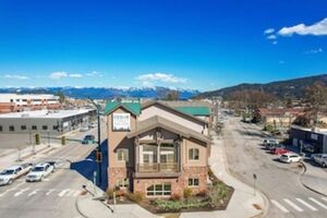 Picture of Cedar Street Hotel&Suites