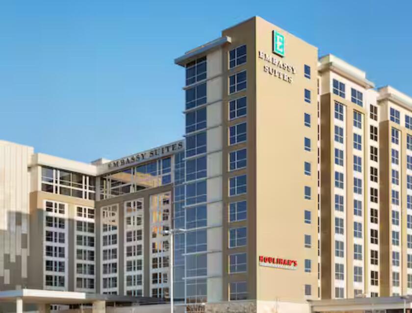 Picture of Embassy suits By Hilton 