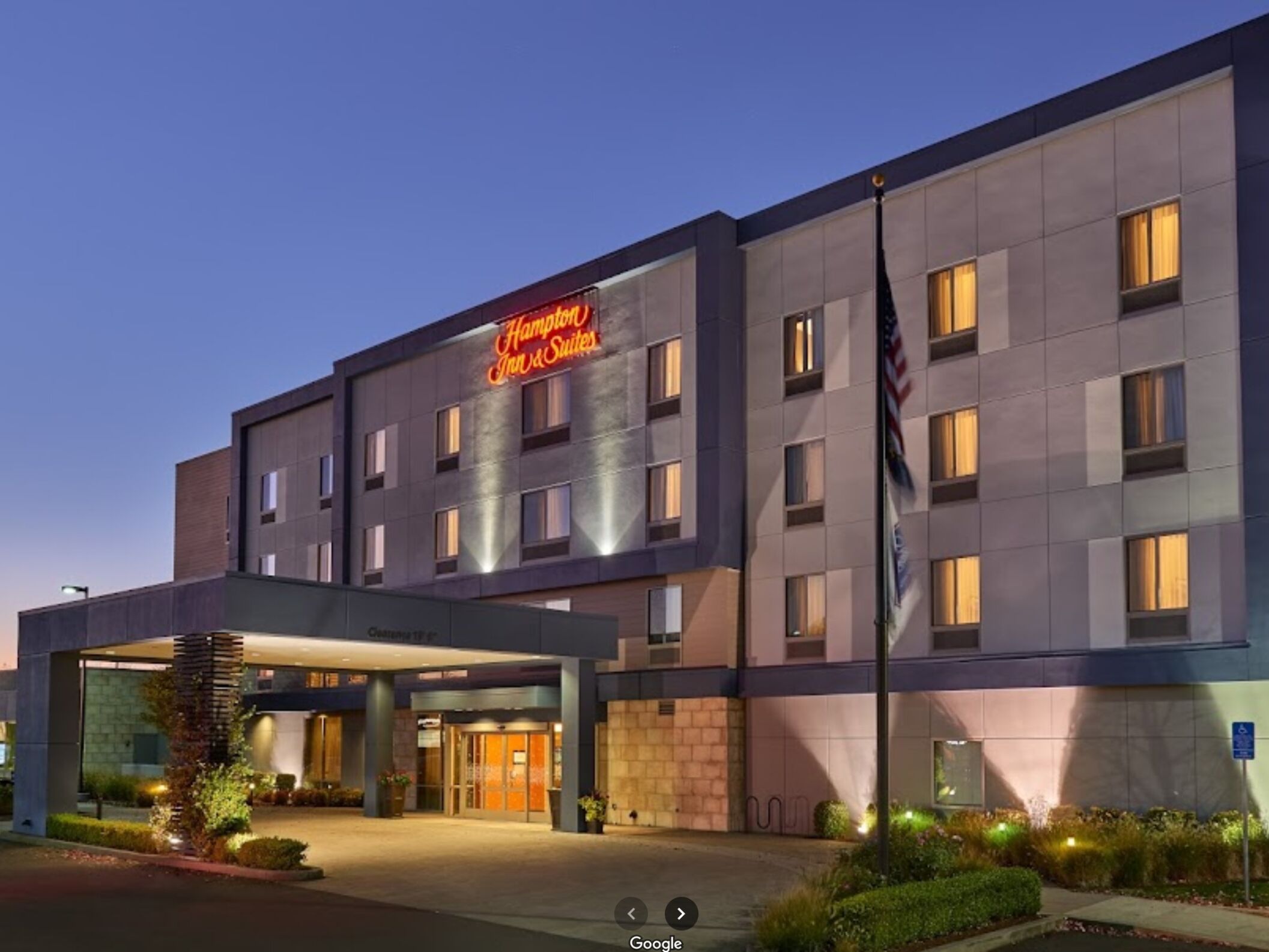 Picture of Hampton Inn & Suites Salem