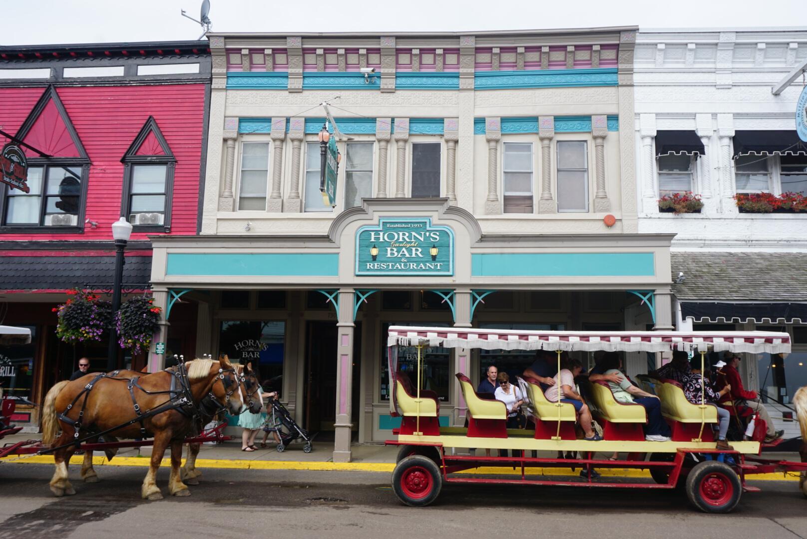 Picture of Horn's Gaslight Bar & Restaurant