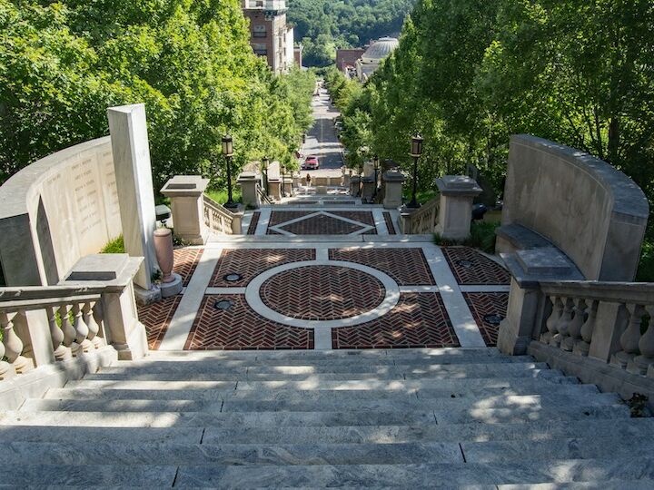 Picture of Monument Terrace