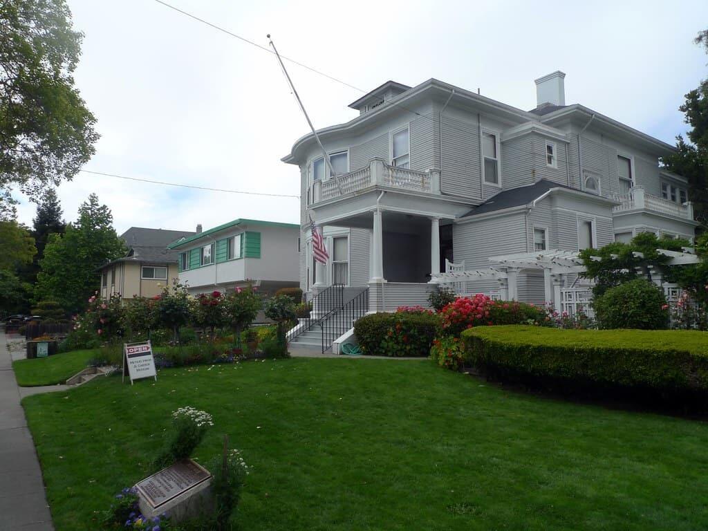 Picture of Alameda Museum and Meyers House