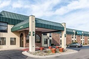 Picture of Quality Inn & Suites Shelbyville I 74