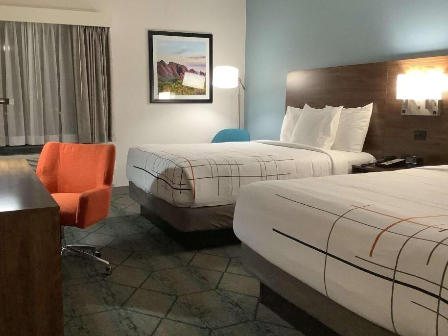 Picture of La Quinta Inn & Suites by Wyndham Littleton/Red Rocks