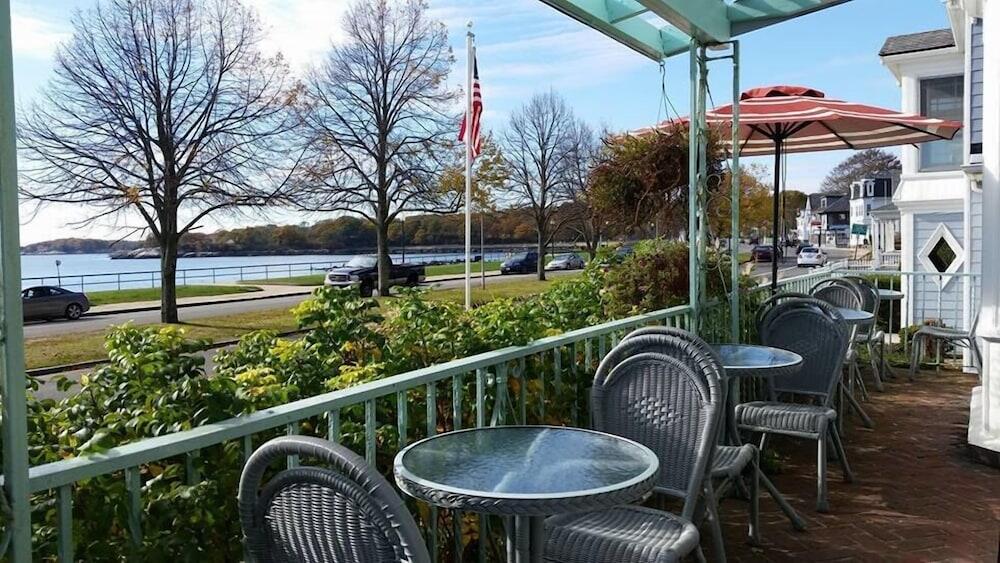 Picture of Harborview Inn