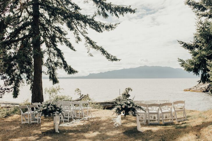 Natural Waterfront Ceremony at Rockwater Secret Cove in British Columbia, Canada