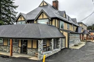Picture of Riverside Inn