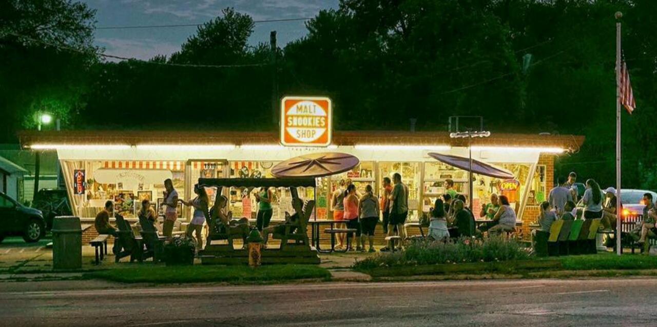 Picture of Snookies Malt Shop