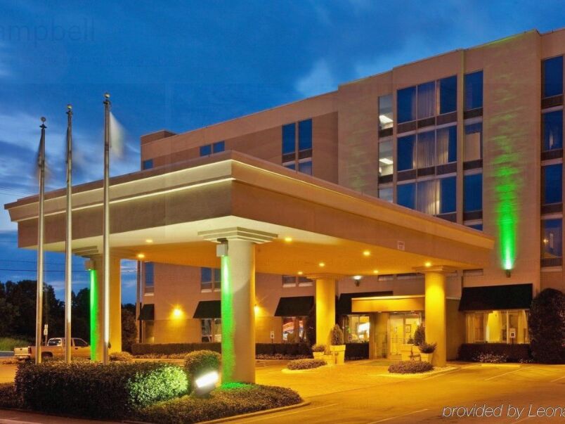 Picture of Clarion Pointe Near Fort Campbell