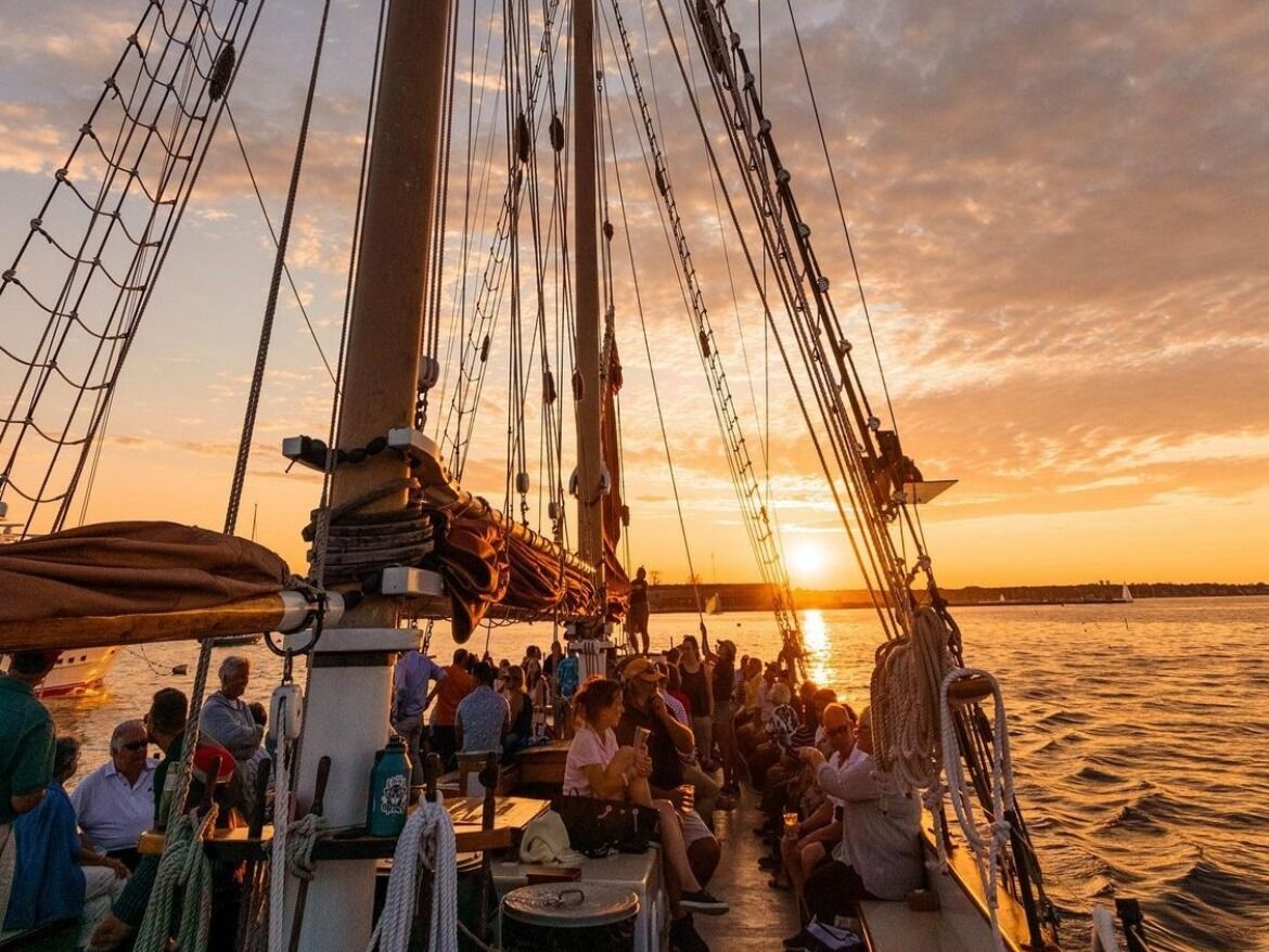 Picture of Sightsailing