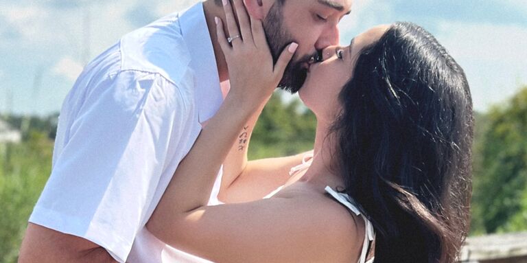 Hallie & Drake Home Page Banner