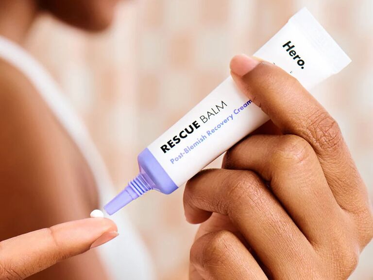 Hero Rescue Balm for pimple recovery