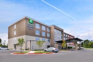 Picture of Holiday Inn Express & Suites Siloam Springs an IHG Hotel