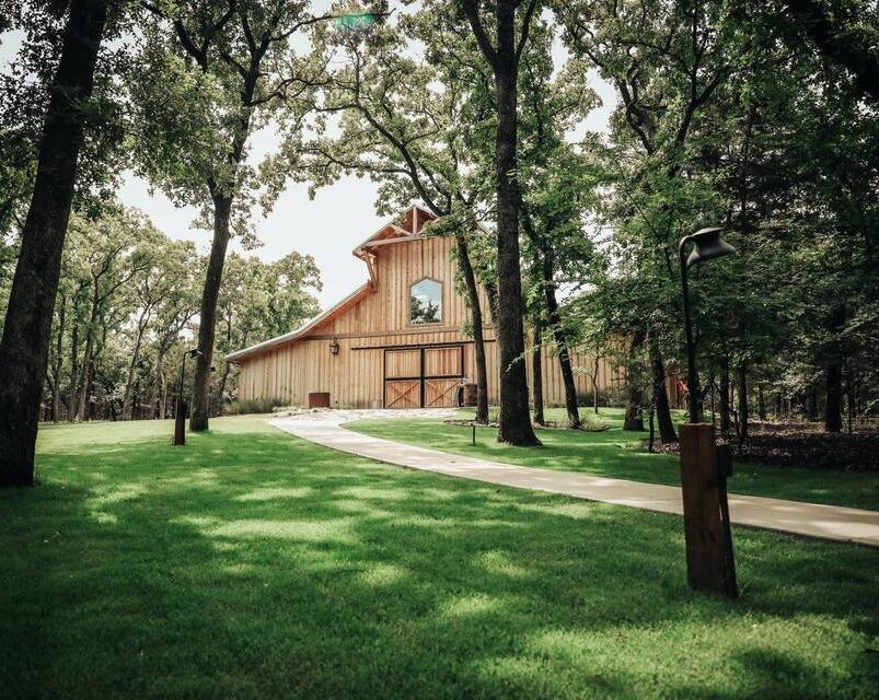 Picture of Whispering oaks