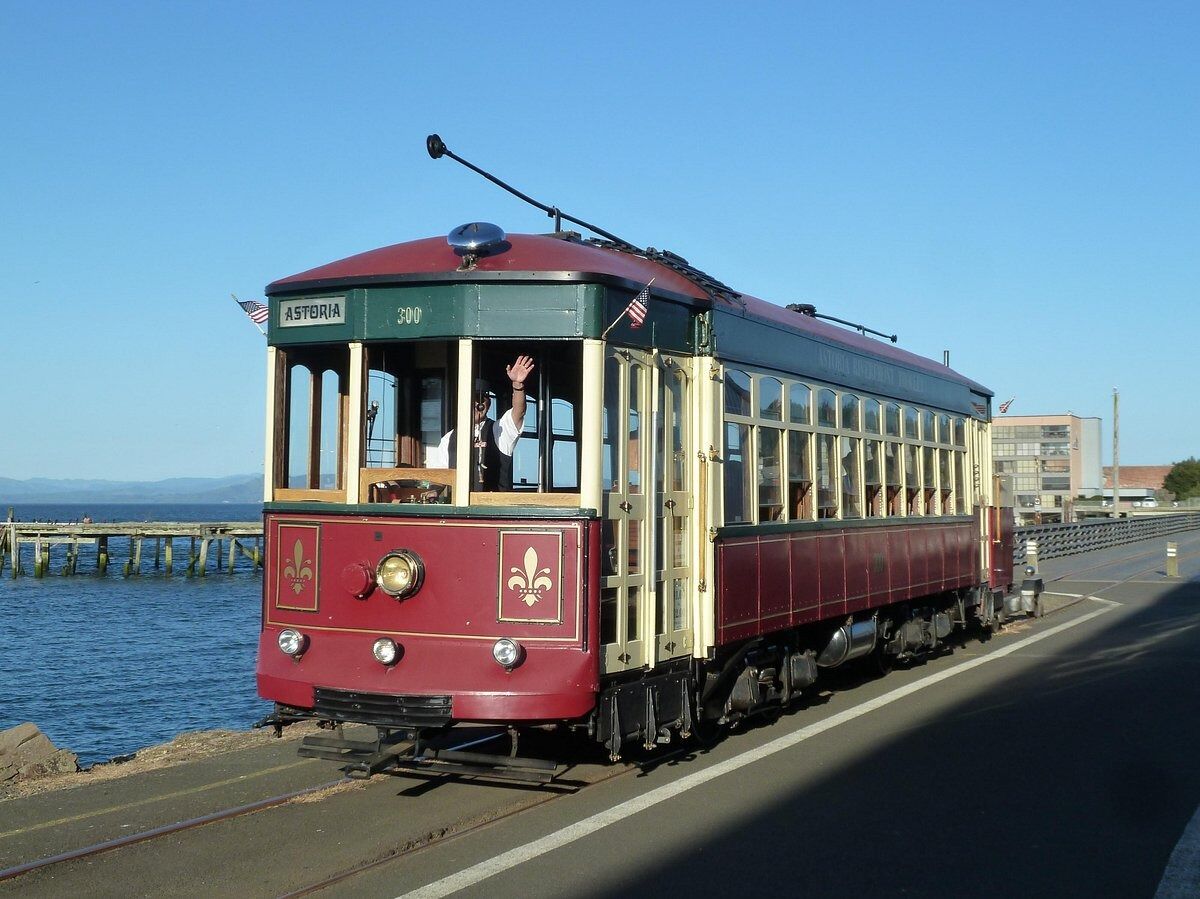 Picture of Astoria Riverfront Trolley