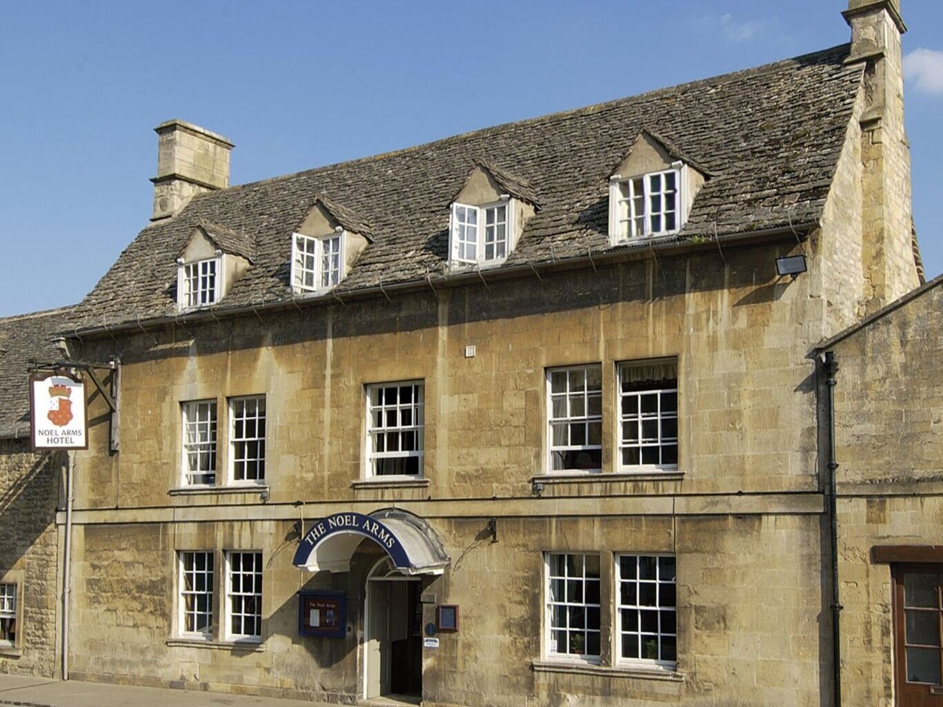 Picture of Noel Arms Hotel
