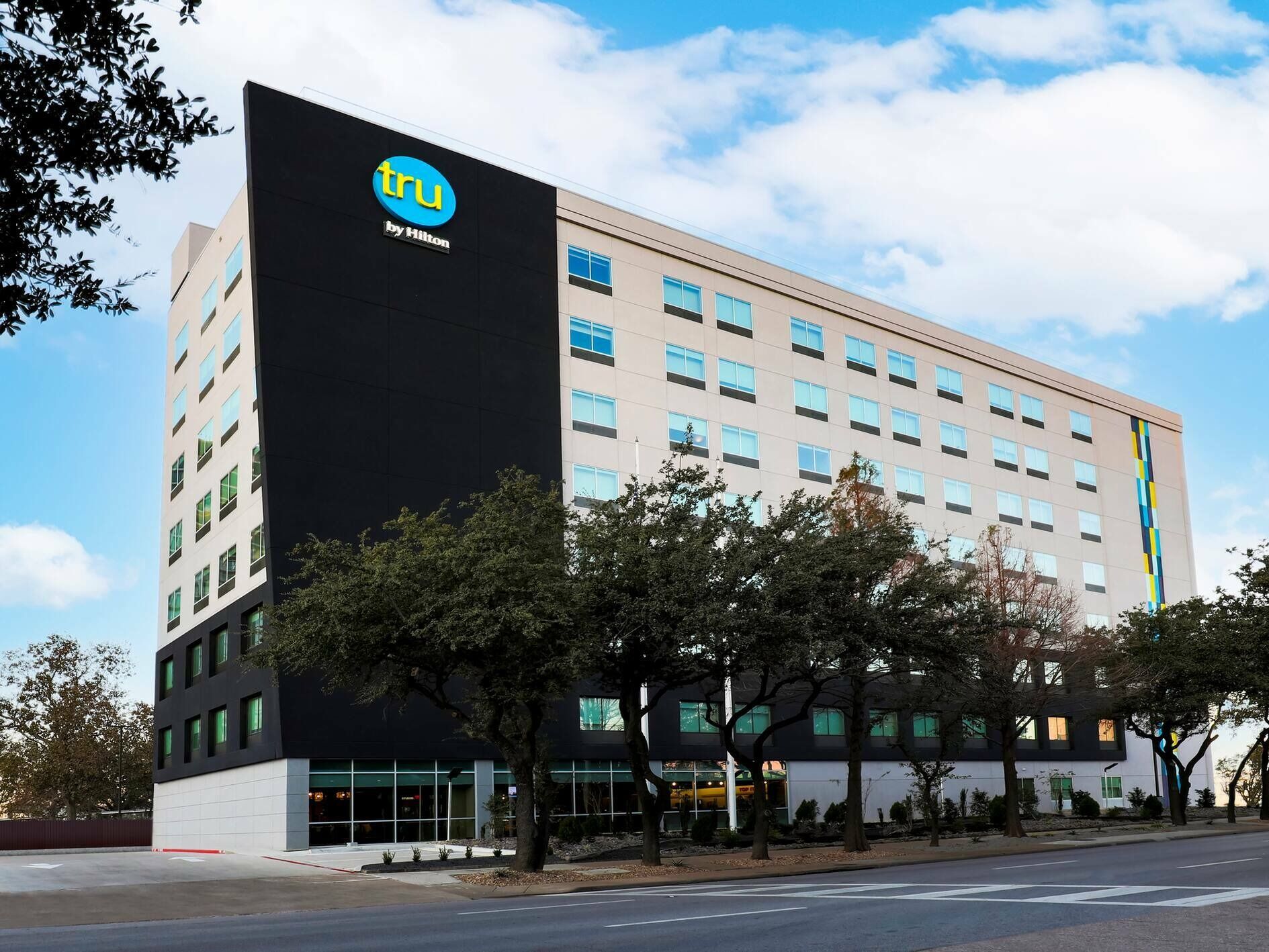 Picture of Tru by Hilton Dallas Market Center