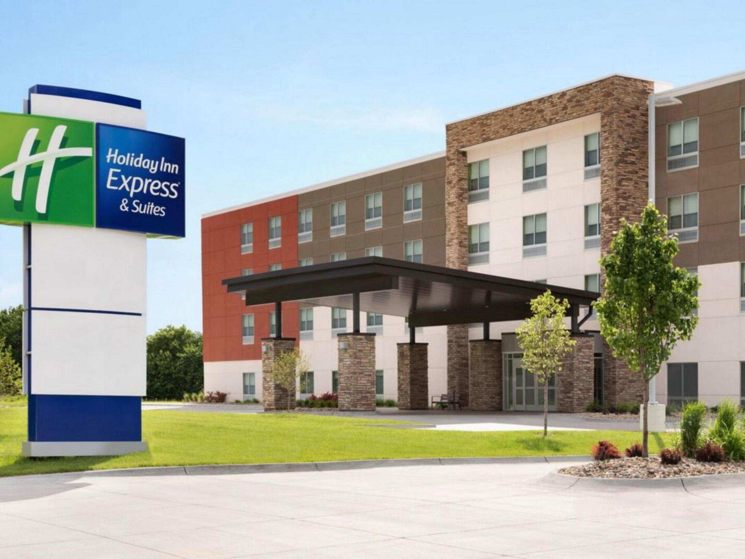 Picture of Holiday Inn Express & Suites Dahlonega