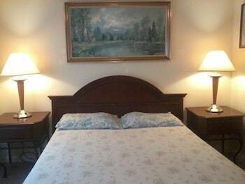 Picture of Hiland Terrace Hotel