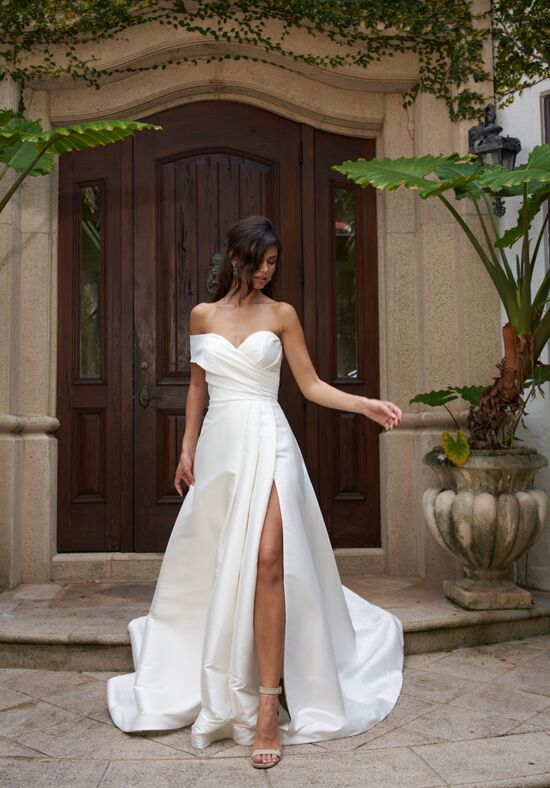 Essense of Australia D3570 A-Line Wedding Dress - 1