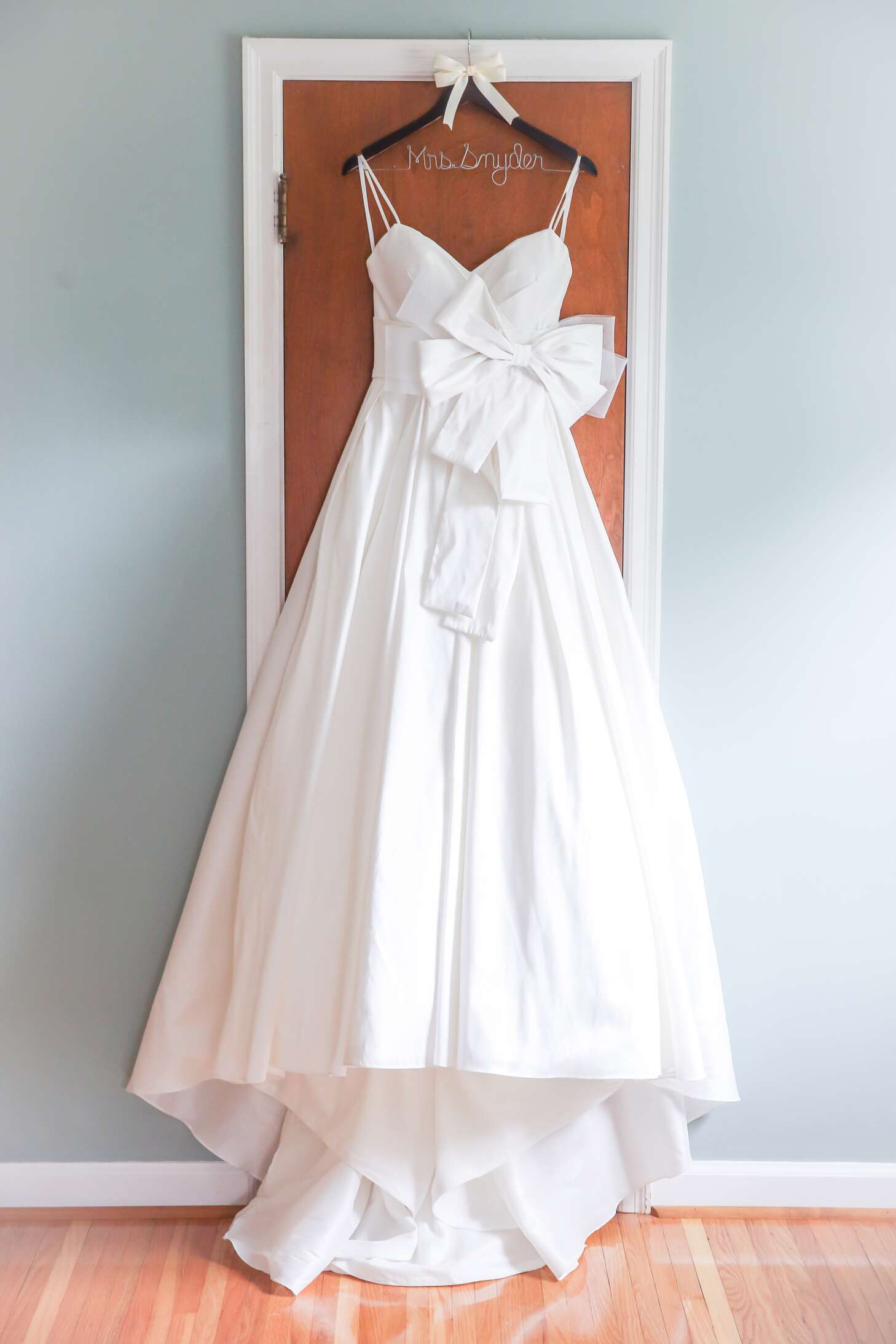 White A-Line Wedding Dress With Front Bow