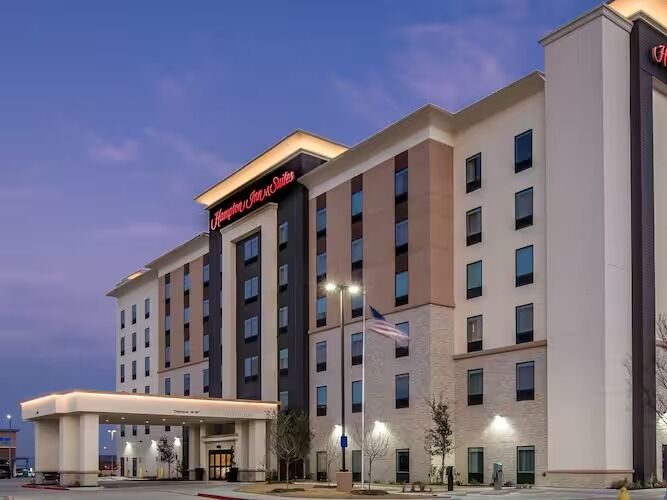 Picture of Hampton Inn & Suites Dallas-The Colony, TX