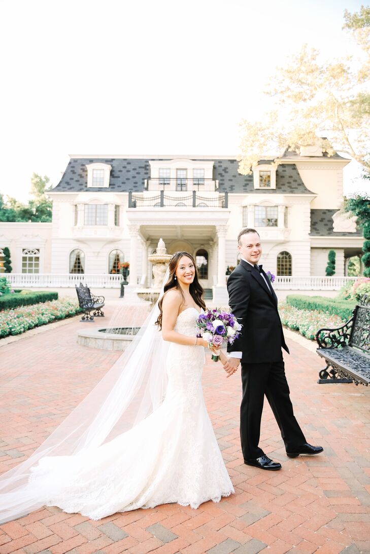 Classy and elegant with whimsy is how Anne Lin (36 and in finance) and Michael Treadow (30 and in finance) describe their wedding at the Ashford Estat
