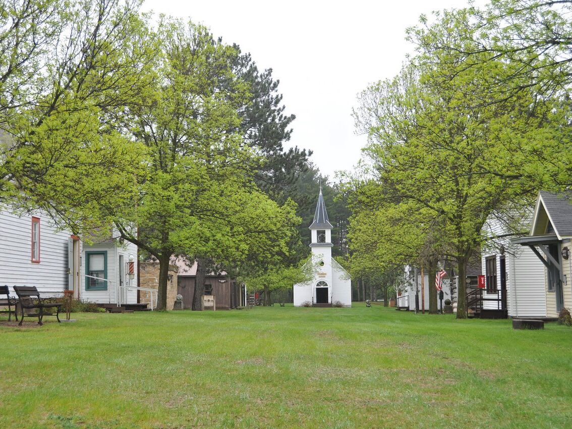 Picture of Pioneer Village Museum