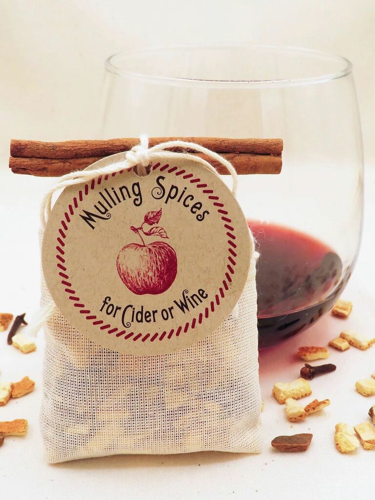 36 Fall Wedding Favors With Serious Autumn Charm